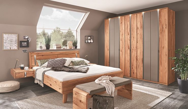 Gesundes Schlafzimmer mit Massivholzmöbeln einrichten